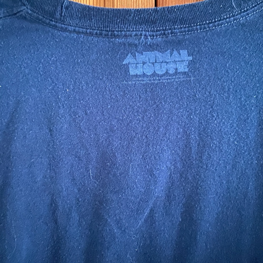 A vintage “College “ Navy Blue T -shirt size Large by Animal House. VGC - Picture 3 of 4